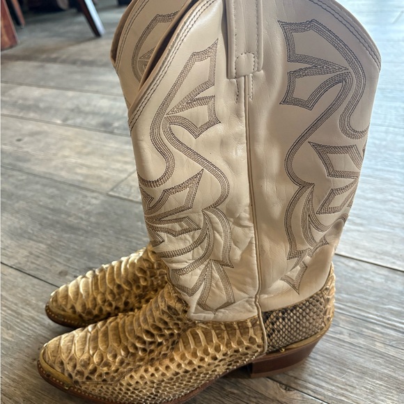 Dan Post Vintage Cowboy Boots with Python Snakeskin - Picture 2 of 5